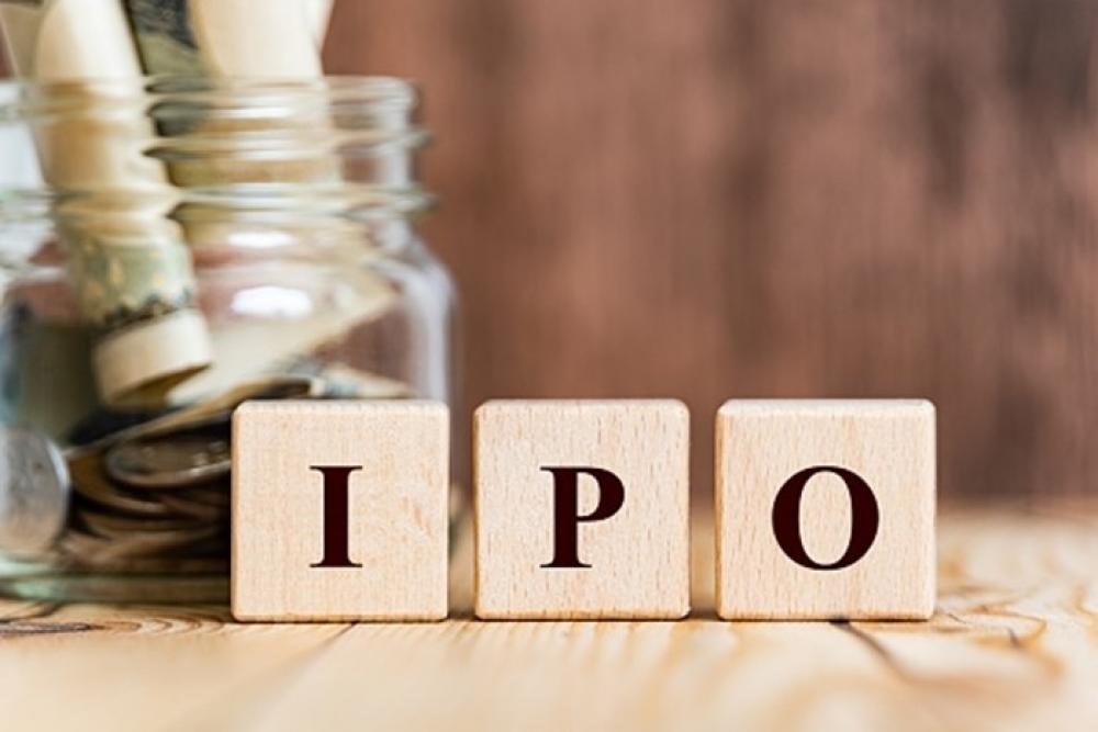 The Weekend Leader - Major headway for LIC IPO with CCEA's green signal