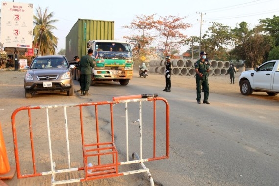 The Weekend Leader - Truck transporting Cambodian garment workers crashes, kills 3