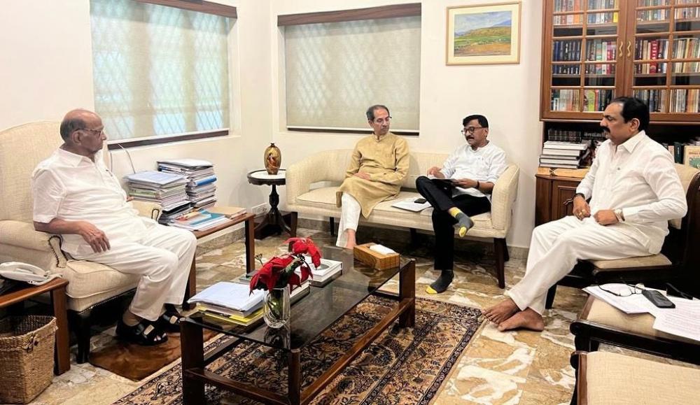 The Weekend Leader - Uddhav Thackeray and Sharad Pawar Discuss Maha Vikas Aghadi Poll Strategy Ahead of 2024