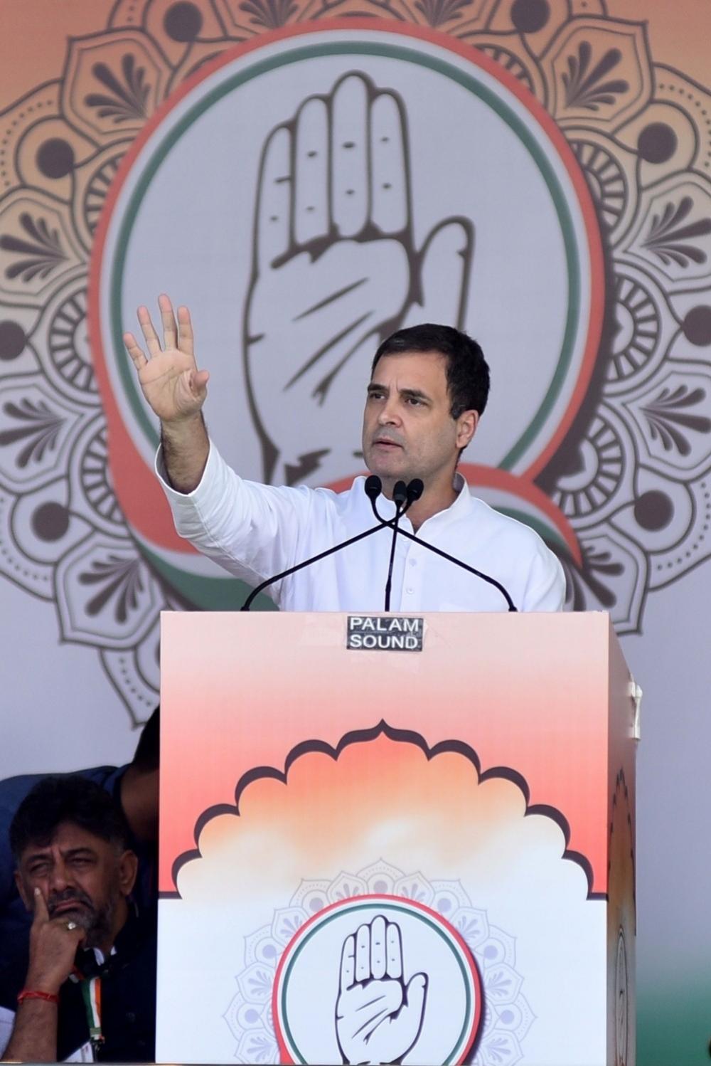 The Weekend Leader - Not afraid of attack from Hindutvawadis, says Rahul