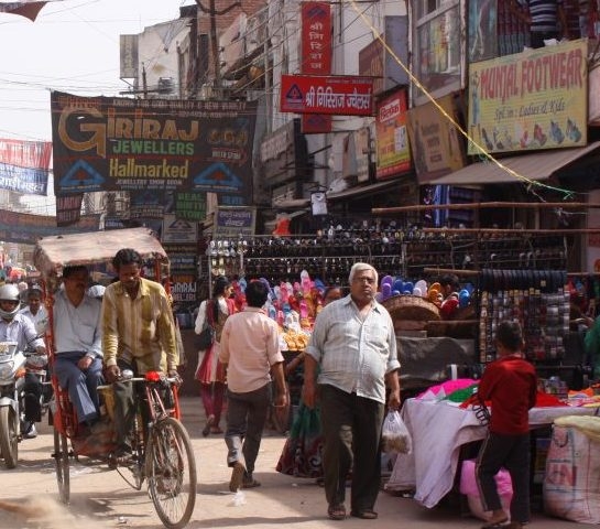 The Weekend Leader - Trial for Sadar Bazar transformation to start from March 20