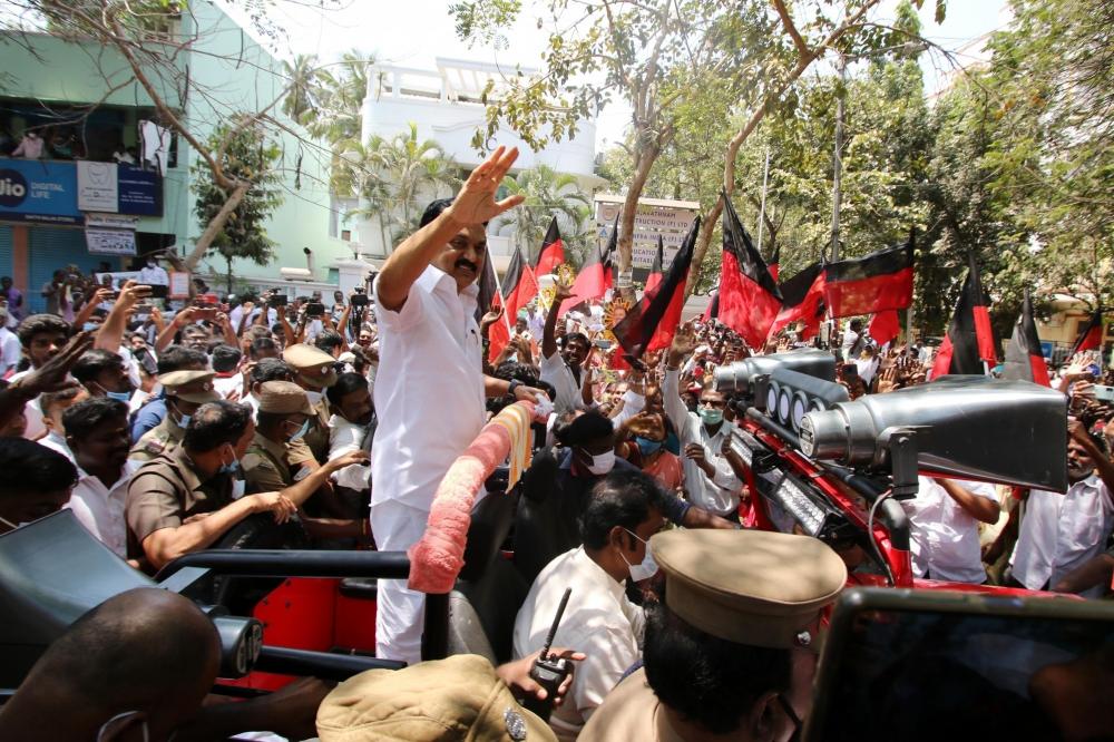 The Weekend Leader - DMK, allies sweep rural local body polls in Tamil Nadu