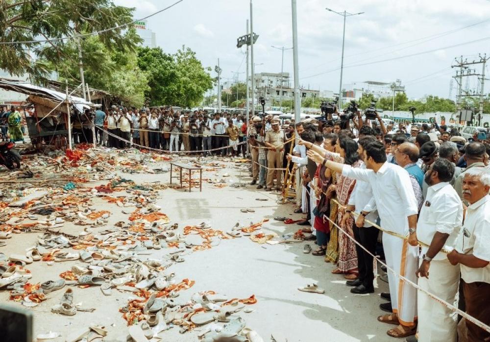 The Weekend Leader - Supreme Court Orders CBI Probe Into Karur Stampede That Killed 41, Injured Over 100