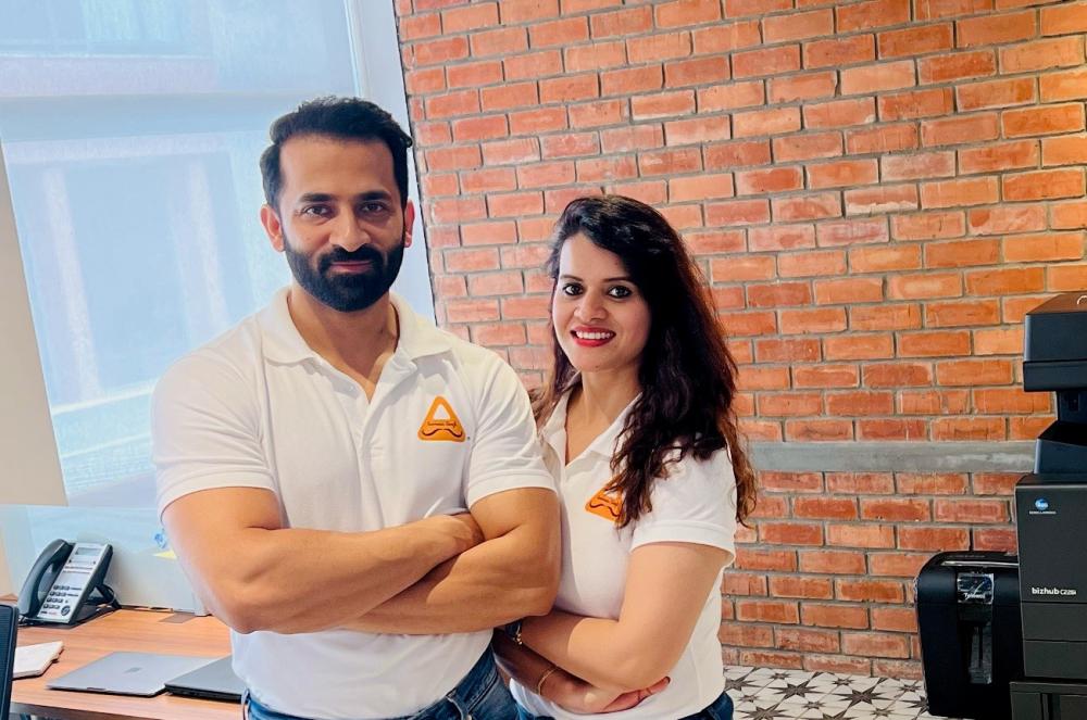 The Weekend Leader - Nidhi Singh and Shikhar Veer Singh | Co founders, Samosa Singh