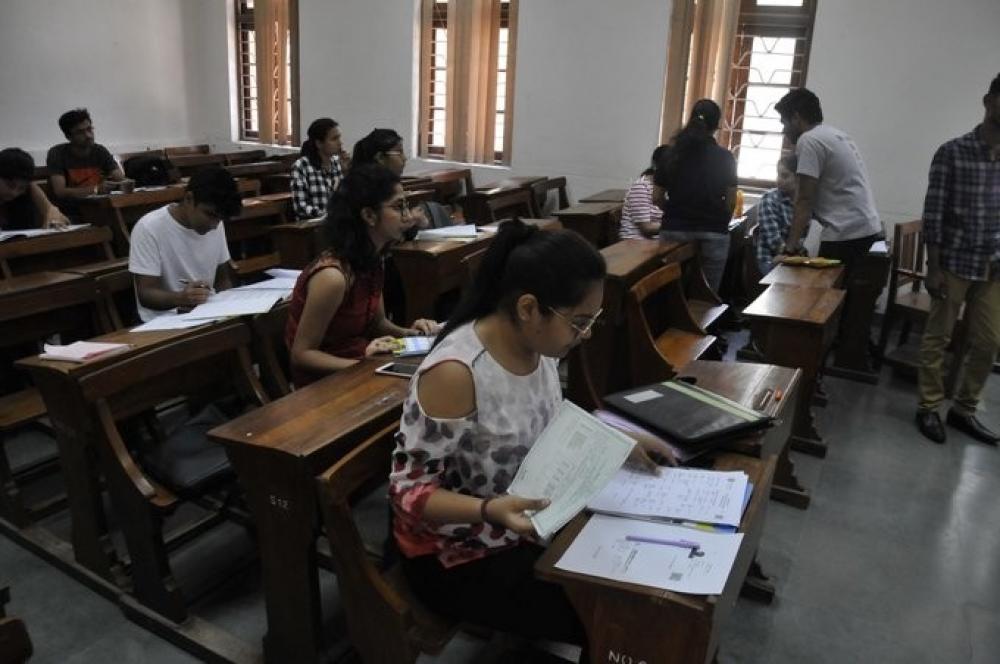 The Weekend Leader - 85% varsity students faced learning loss in past one year