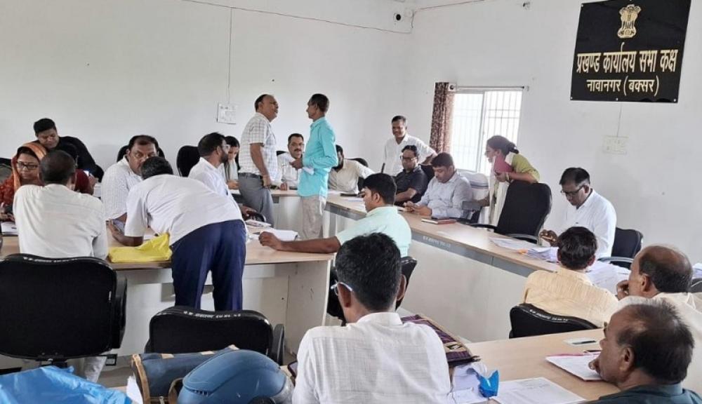 The Weekend Leader - SC Directs ECI to Make Bihar’s Omitted Voter List Searchable Through EPIC