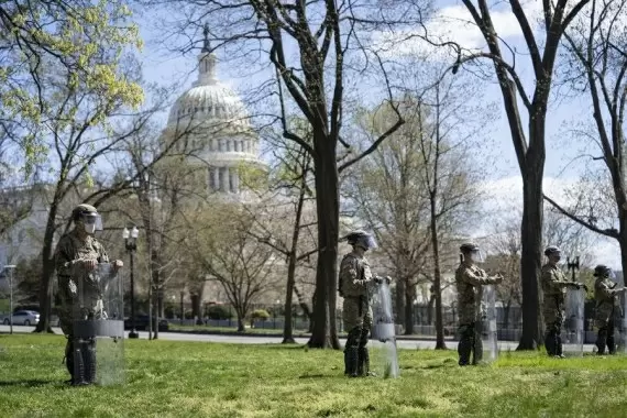 Fence surrounding Capitol to return before pro-Trump rally