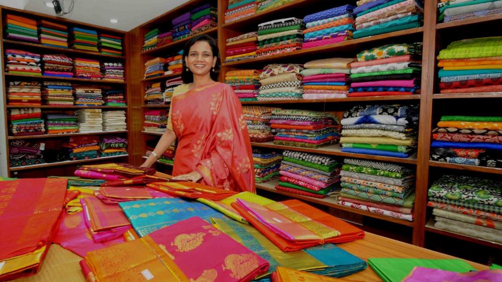 The Weekend Leader - Lavanya Nalli,Nalli Silks, Success story