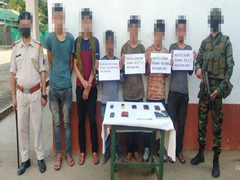 The Weekend Leader - 5 NSCN cadres held with arms, two hostages rescued