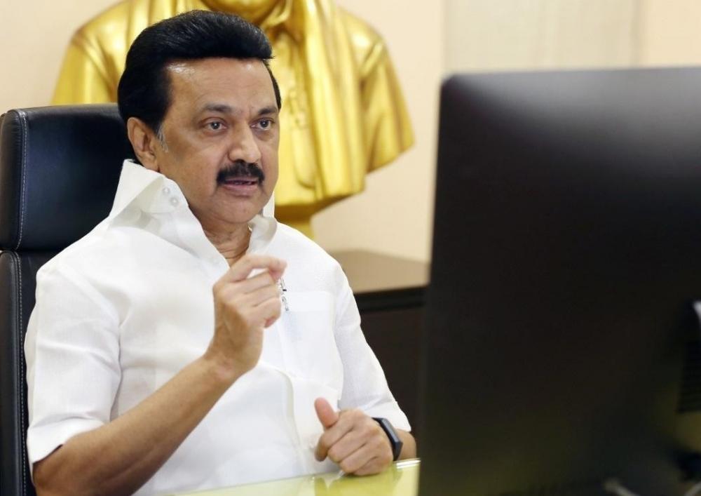 The Weekend Leader - Help the common man, Stalin tells newly-appointed District Collectors