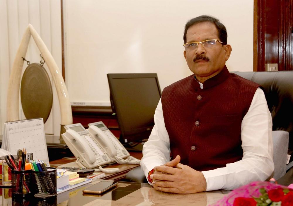 The Weekend Leader - Kejriwal's free power announcement in Goa is impractical: Shripad Naik