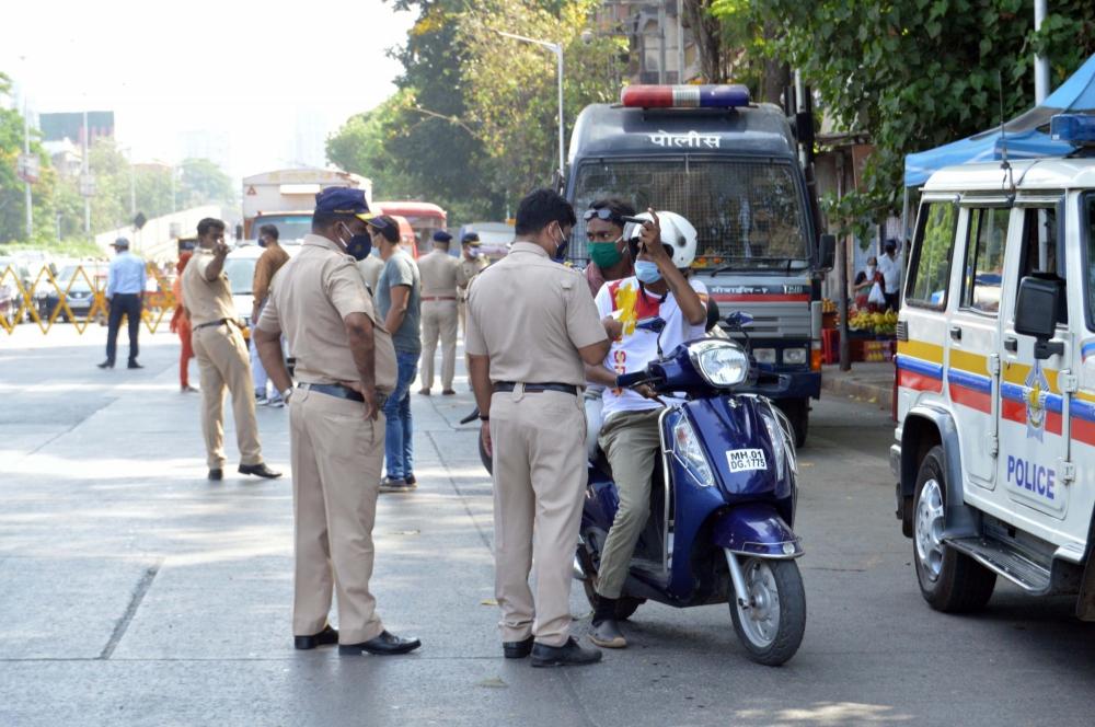 The Weekend Leader - Delhi terror module bust: Maha ATS, cops grill suspect's kin