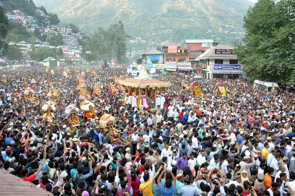 The Weekend Leader - Weeklong Kullu Dussehra festival begins with 170 deities