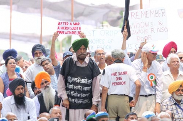 The Weekend Leader - Veterans threaten to scale up OROP agitation