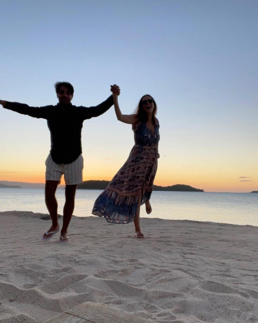 The Weekend Leader - Evelyn Sharma posts pics from honeymoon
