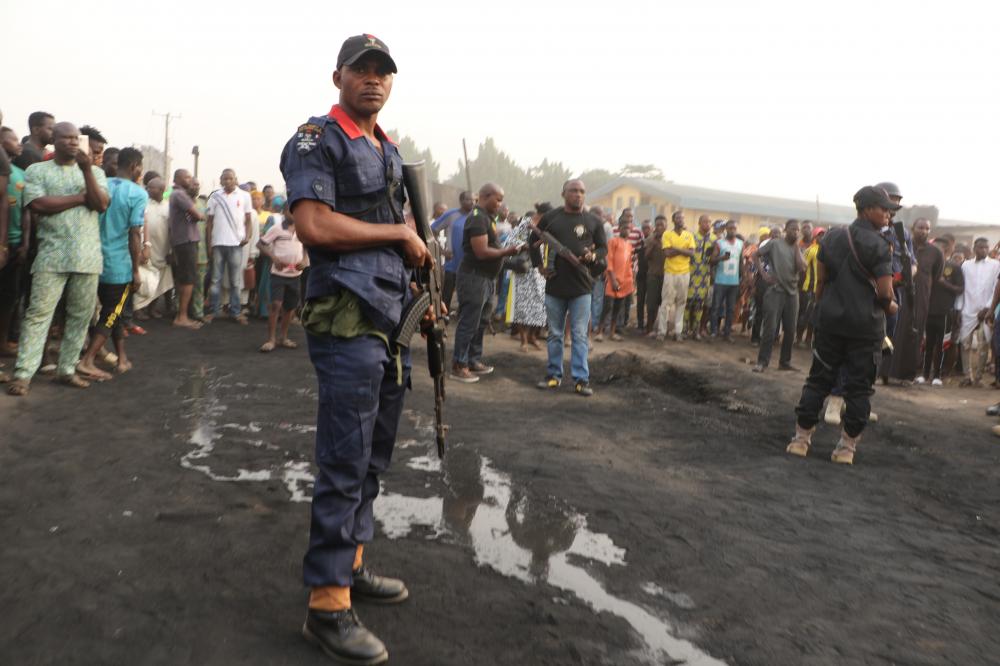 The Weekend Leader - Nigerian police arrest 20 over killing of travellers