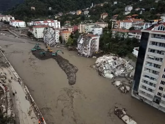 Death toll from floods in Turkey reaches 62, dozens still missing