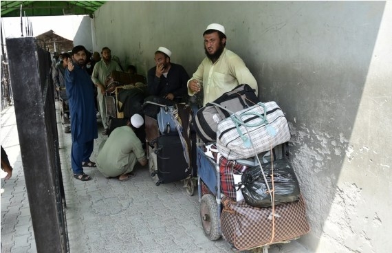 The Weekend Leader - Over 634,000 Afghans displaced this year: UN agency