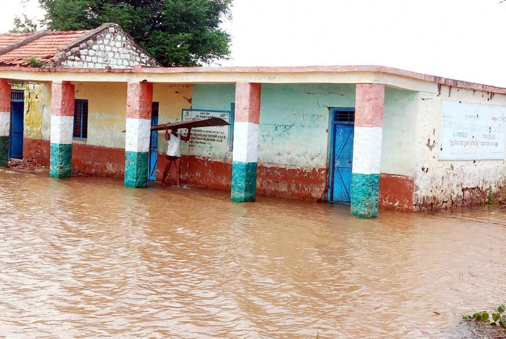 The Weekend Leader - Schools closed in UP due to rains