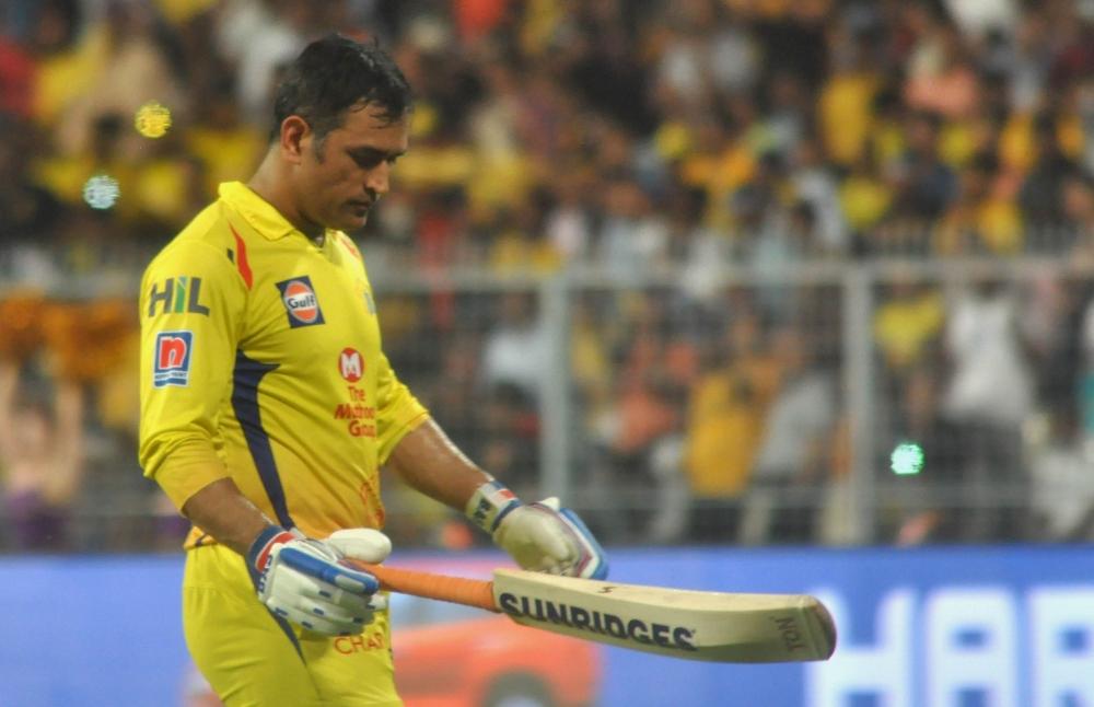 The Weekend Leader - After winning IPL title, Dhoni praises KKR for their superb comeback