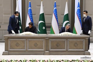 The Weekend Leader - Uzbekistan, Pakistan ink strategic partnership deal