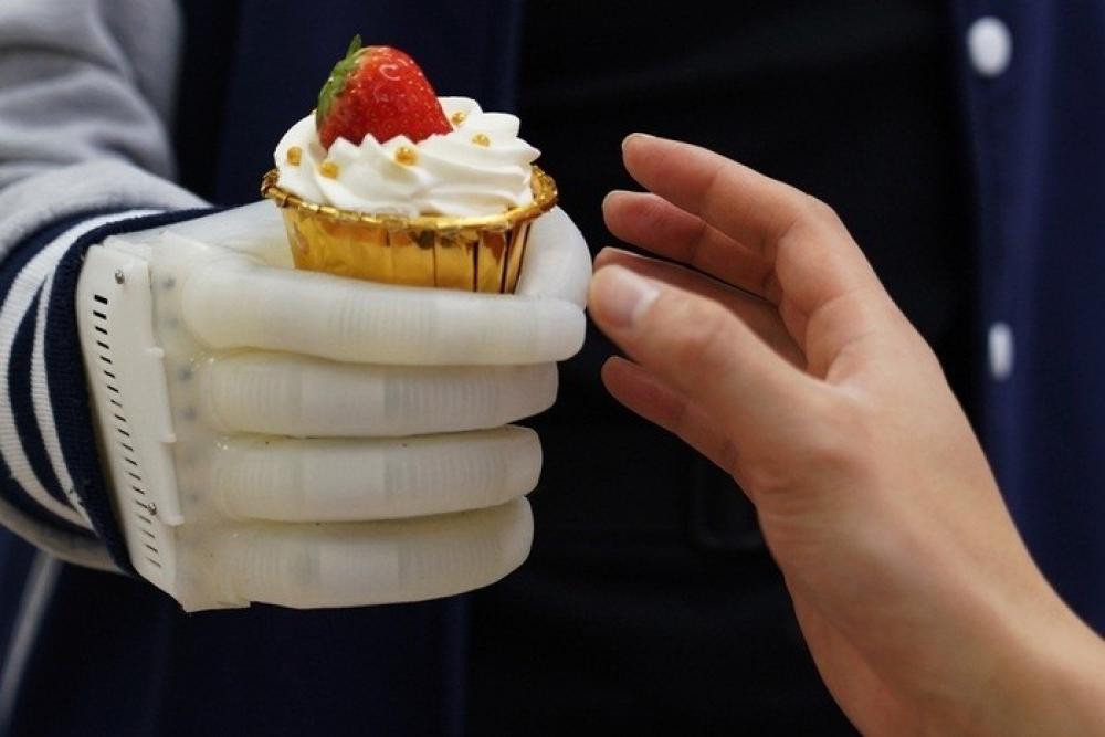 The Weekend Leader - Novel inflatable robotic hand will give amputees tactile control