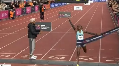 Ethiopian, Kenyan runners win Amsterdam Marathon in course records