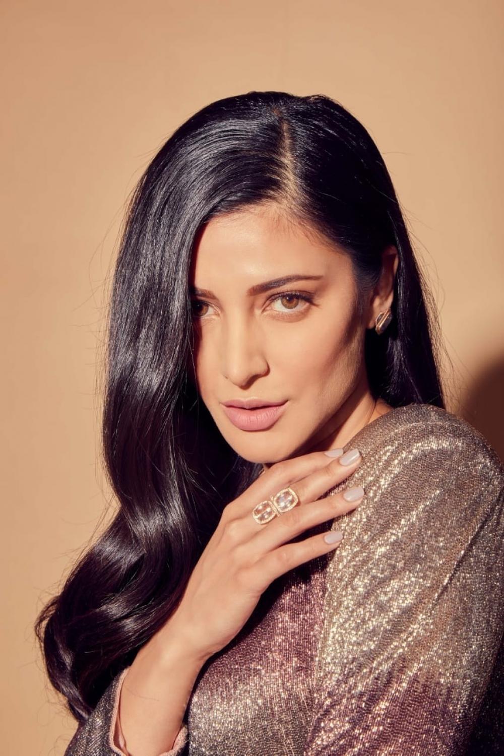 The Weekend Leader - Shruti Haasan: I want to share my truth and speak with ease