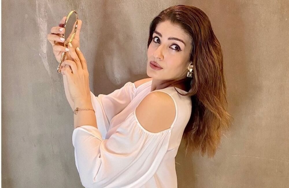 The Weekend Leader - Raveena Tandon's shoot with no co-stars, only sanitised objects