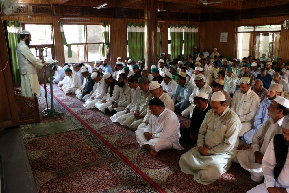 The Weekend Leader - No nod for Eid congregational prayers in Kashmir