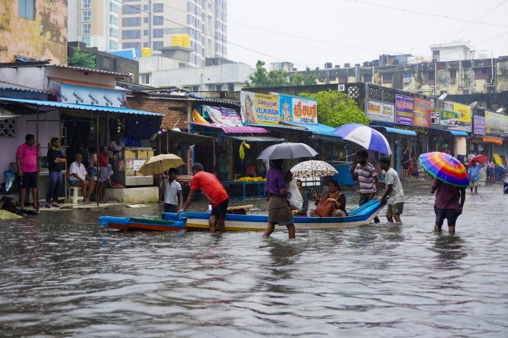The Weekend Leader - Heavy rains lash Chennai, adjoining districts