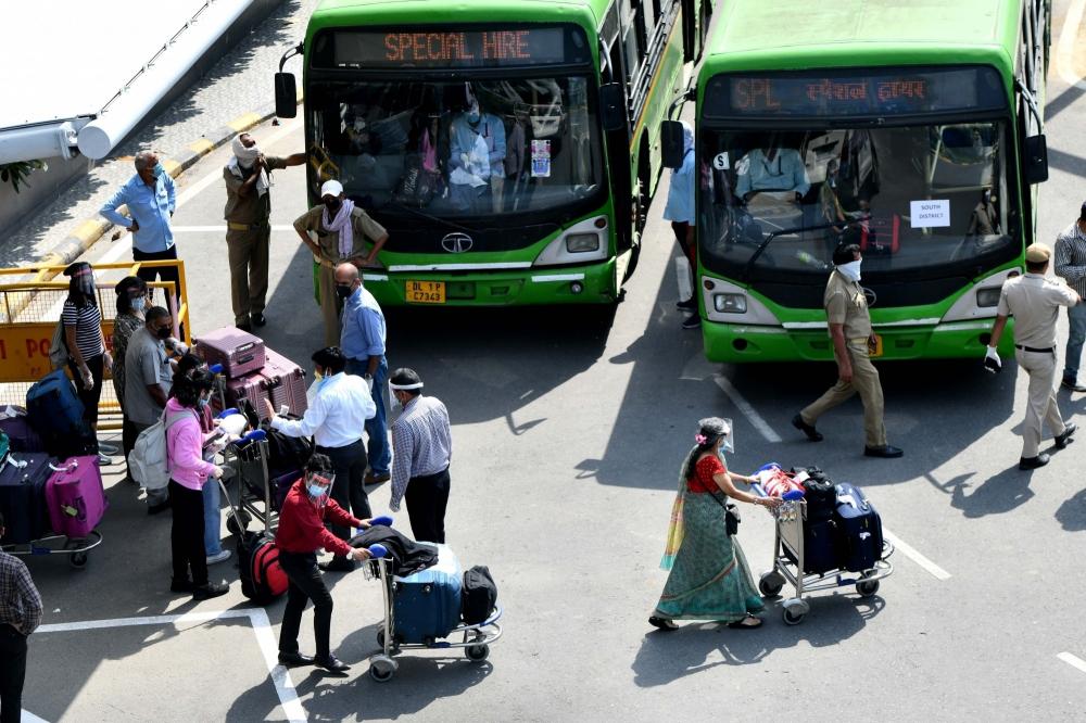 The Weekend Leader - MHA recommends CBI probe into 1,000 low-floor bus purchase by Delhi govt