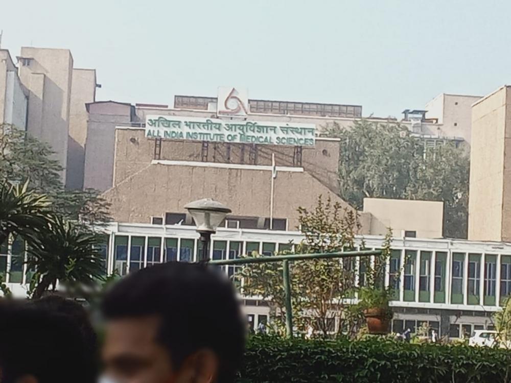 The Weekend Leader - AIIMS Officers Association warns of strike by month-end
