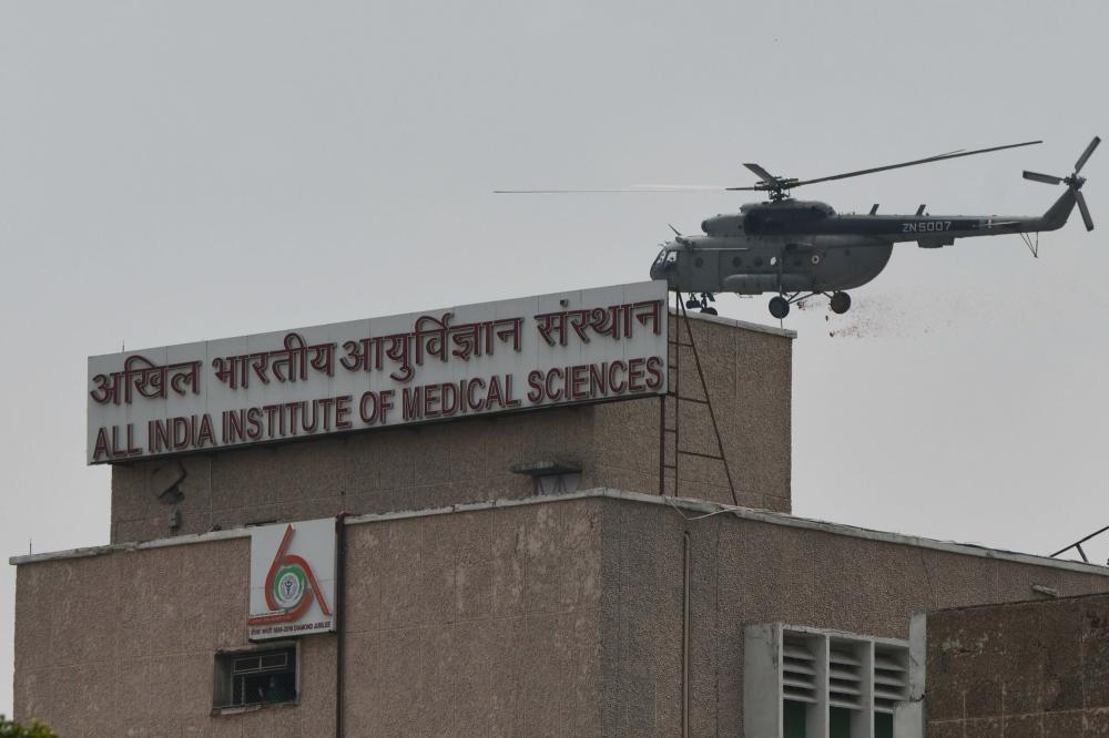 The Weekend Leader - Bajrang Dal activists protest against Ramlila skit at AIIMS