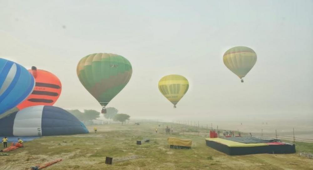 The Weekend Leader - The Varanasi hot air balloon festival
