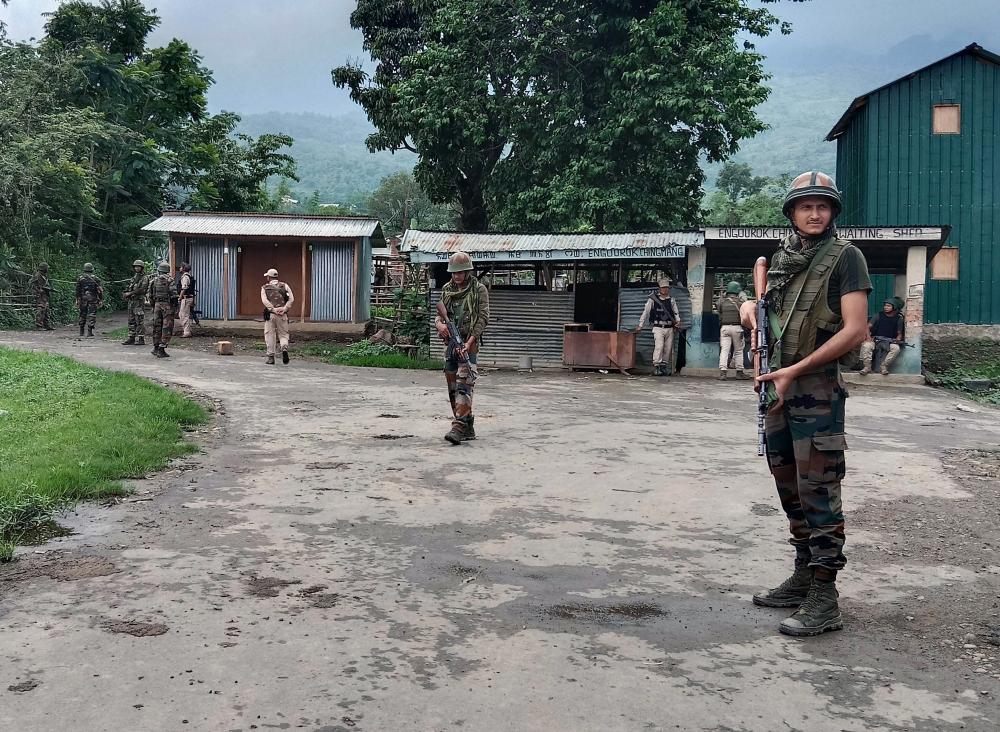 The Weekend Leader - Amid intermittent violence, Manipur extends internet suspension for 10th time