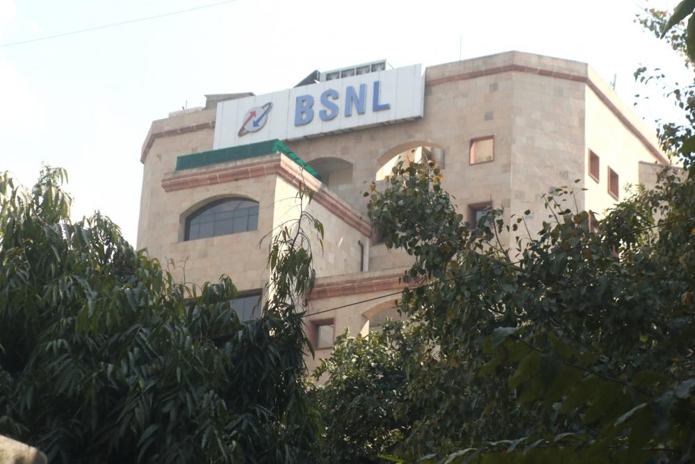 The Weekend Leader - Centre begins asset monetisation of BSNL, MTNL