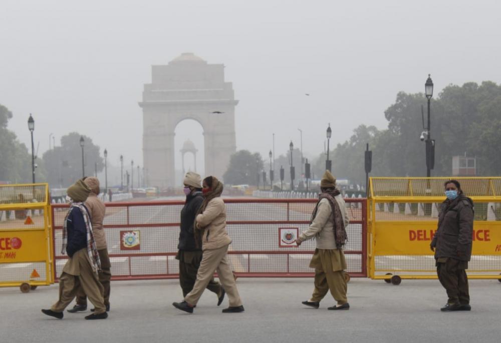 The Weekend Leader - Mercury dips in Delhi, air still 'very poor'