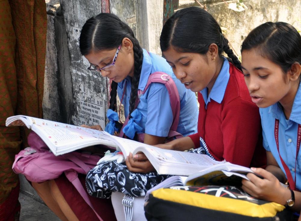 The Weekend Leader - Class 12 exams of Assam, Tripura, Karnataka boards cancelled, SC told