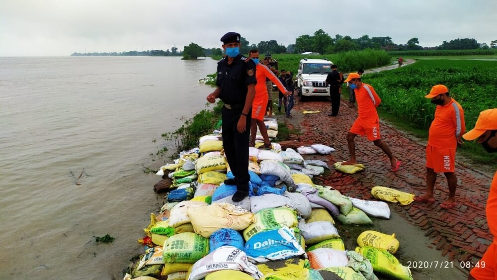 The Weekend Leader - 16 NDRF teams deployed in Bihar for flood rescue operations