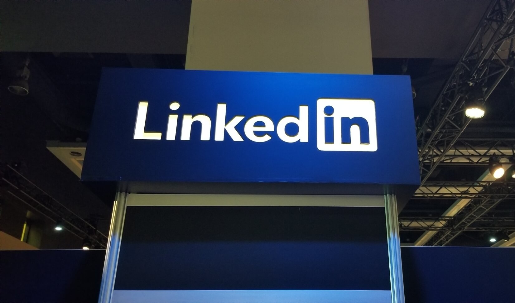 The Weekend Leader - LinkedIn to cut nearly 1,000 jobs amid Covid-19 challenges