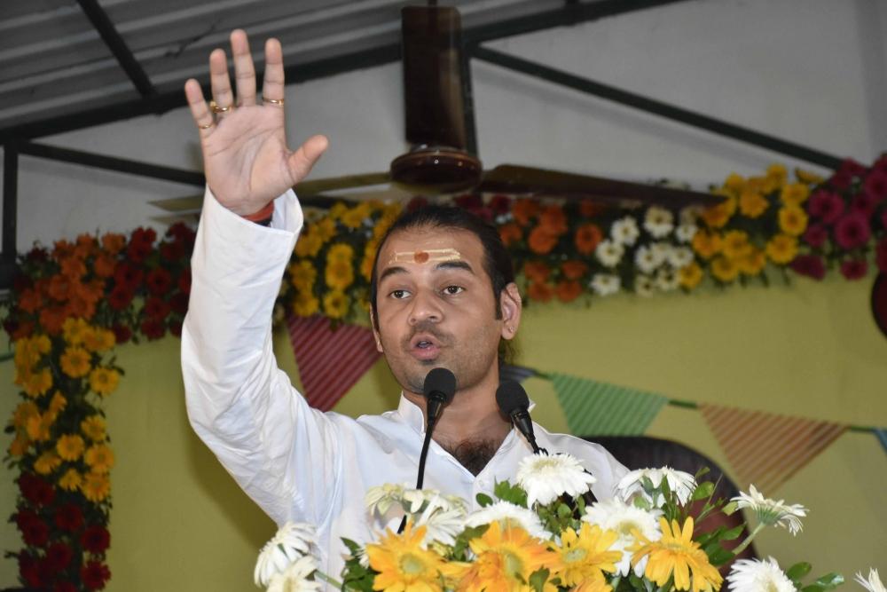 The Weekend Leader - Tejashwi left people of Bihar to struggle with floods, says Tej Pratap