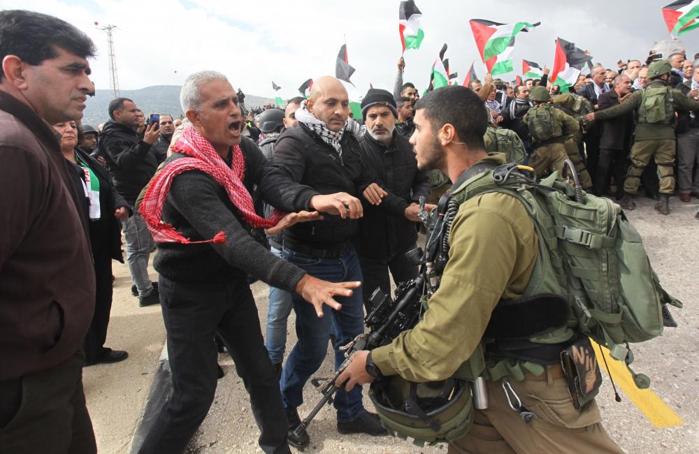 The Weekend Leader - Over 40 protesters injured in Gaza clashes