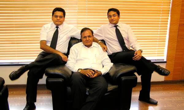 The Weekend Leader - Nanu Gupta, Vijay Sales, Founder, Success Story