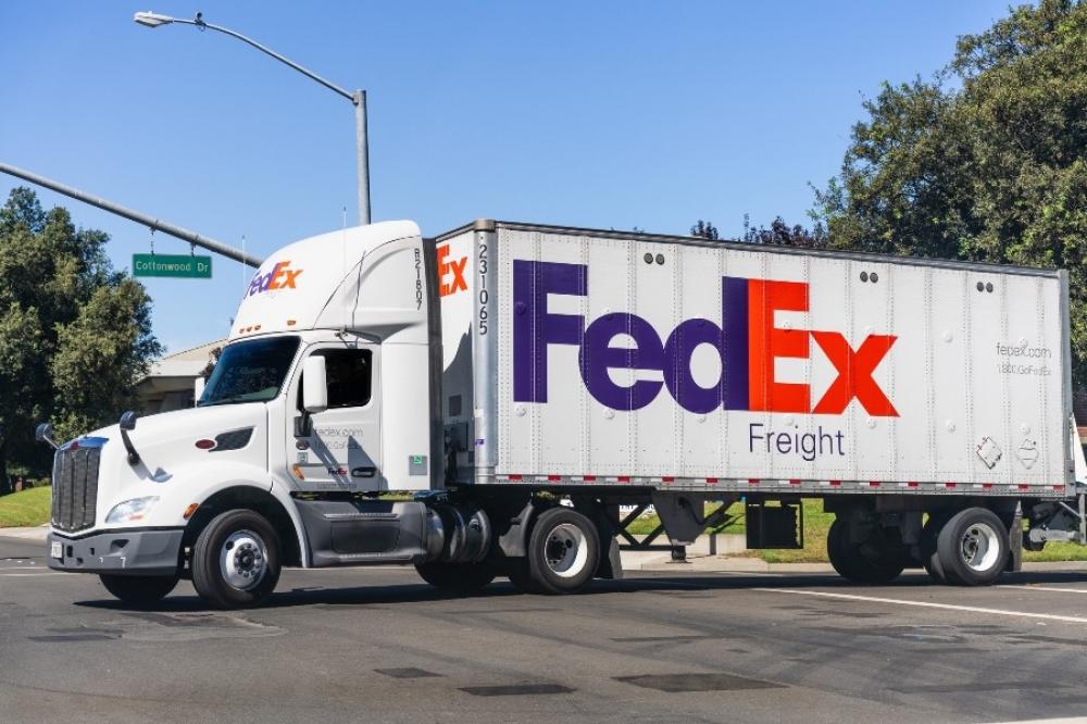 The Weekend Leader - $5 billion Net Worth, $87.7 billion Company: FedEx Visionary Fred Smith Passes Away