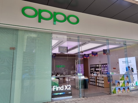 The Weekend Leader - OPPO to add 100 service centres to its network by 2022