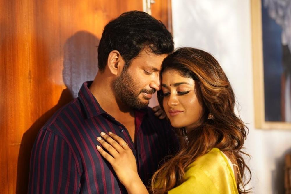 The Weekend Leader - Vishal's 'Veeramae Vaagai Soodum' to release on Jan 26