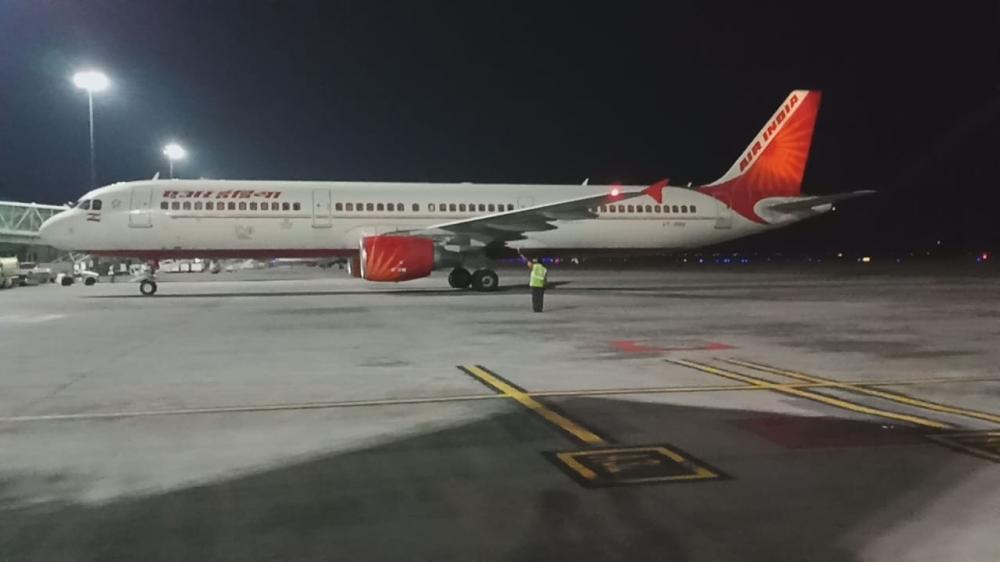 The Weekend Leader - Air India reviews in-flight alcohol policy after 'pee-gate'