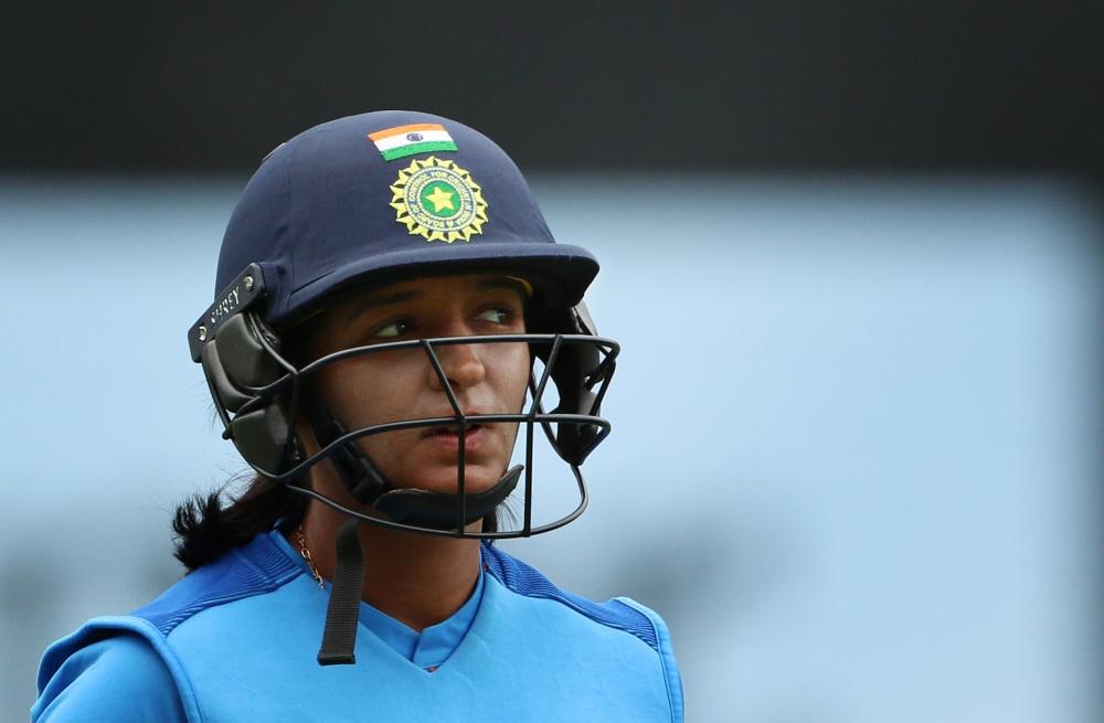 The Weekend Leader - ﻿India women cricketers need a players' body: Guha