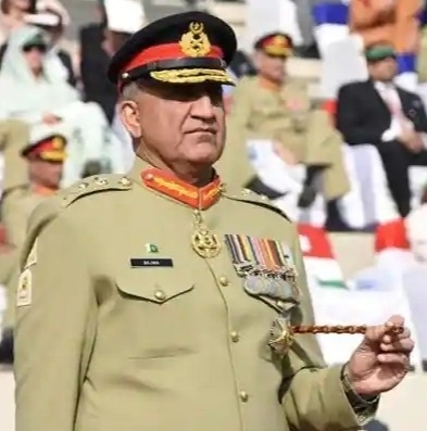 The Weekend Leader - Pakistan's military supremo Bajwa kindles old romance with US, rattling furious China